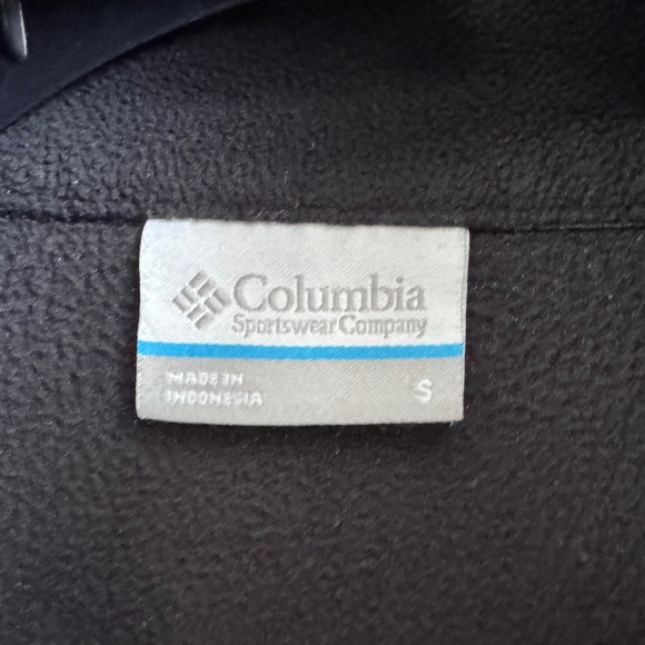 Columbia Zipper Jacket In Size S - Picture 3 of 11